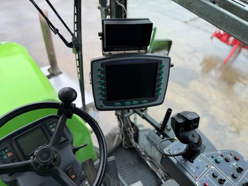 Opryskiwacz samojezdny Tecnoma Laser 4220 ramiona 30m GPS rok pro 2014 .