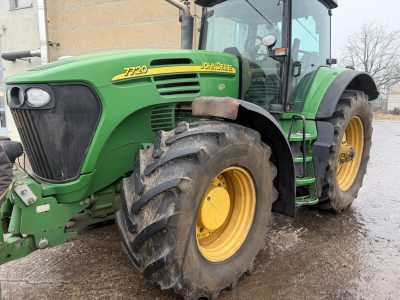 John Deere 7720 PowerQuad