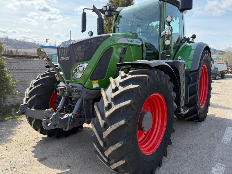 Ciągnik Rolniczy Fendt 720 ProfiPlus rok 2018 4500mth RTK stan b.dobry sprowadzony nie eksploatowany w kraju. Cena 435000 zł netto.